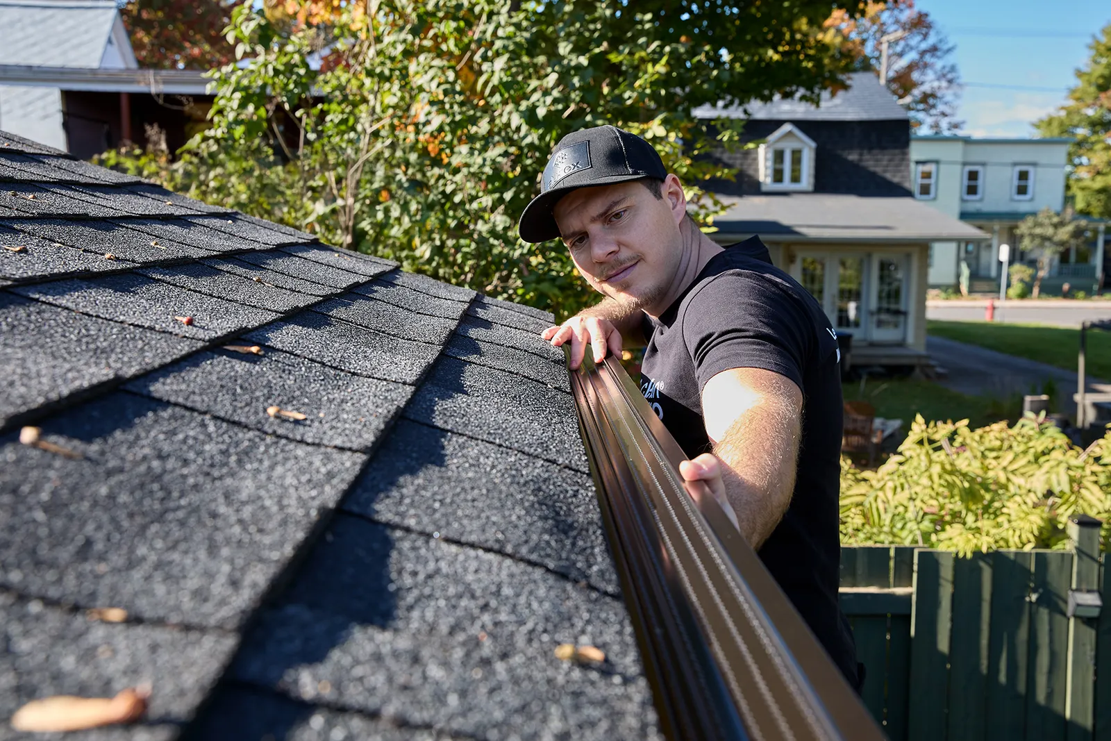 Installation de gouttières par Gouttières 100 limite — Saint-Lin–Laurentides et les environs